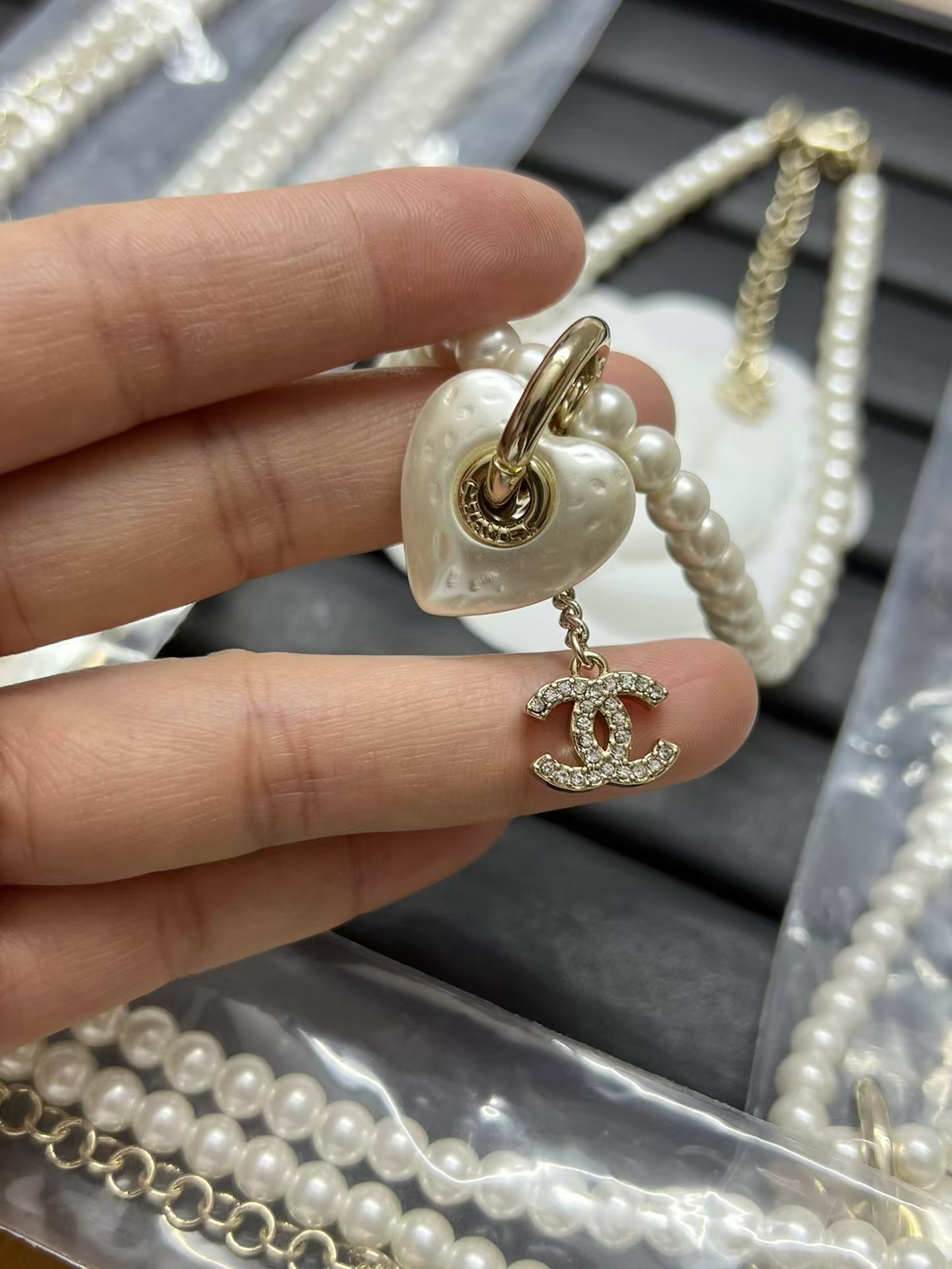 Replica Chanel Heart with Double C Pendant Drop Pearl Necklace