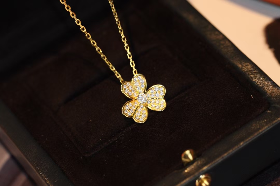 Replica Van Cleef & Arpels Frivole Pendant Necklace - Mini