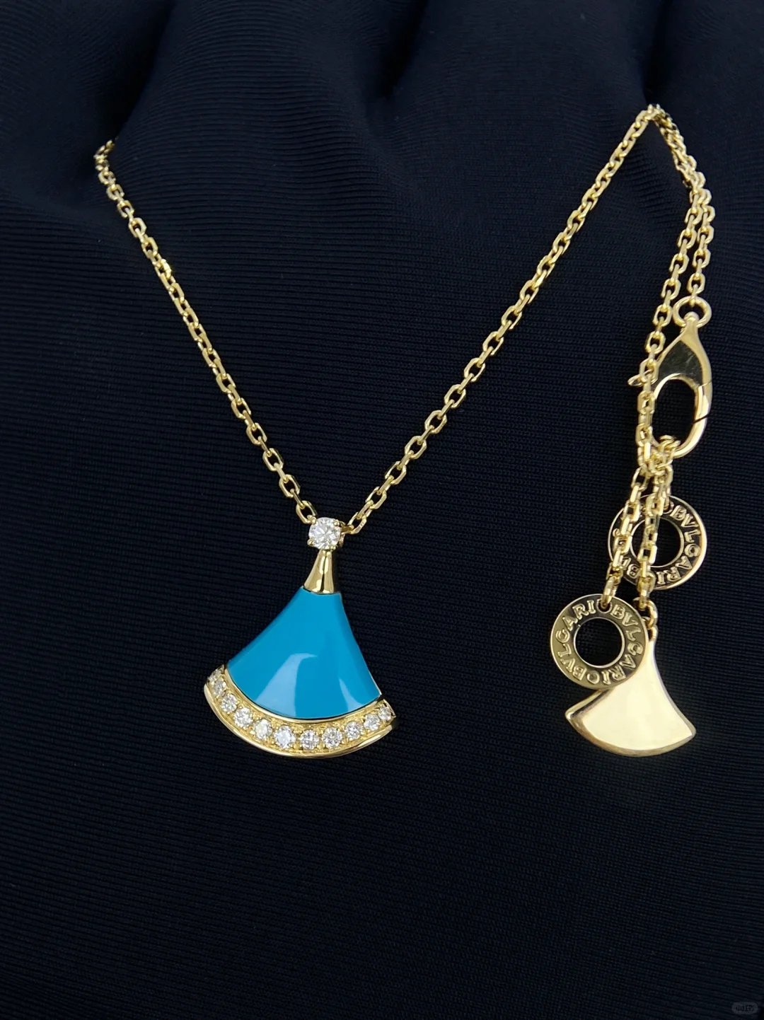 Replica Bvlgari Divas' Dream Necklace