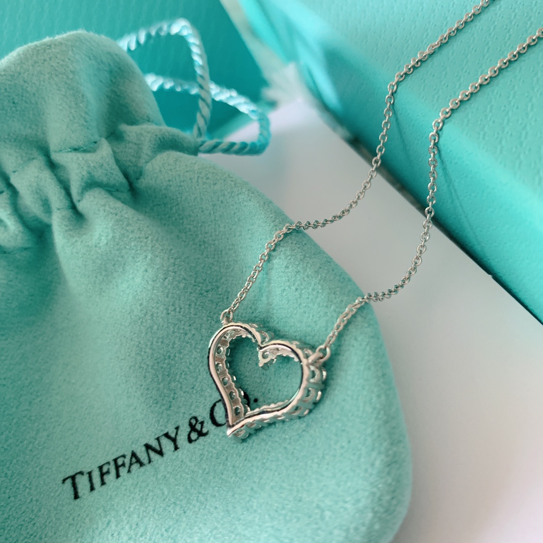 Replica Tiffany Medium Full Diamond Love Heart Pendant Necklace