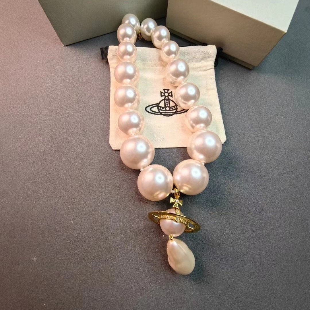 Replica Vivienne Westwood Large Teardrop  Pendant Pearl Necklace