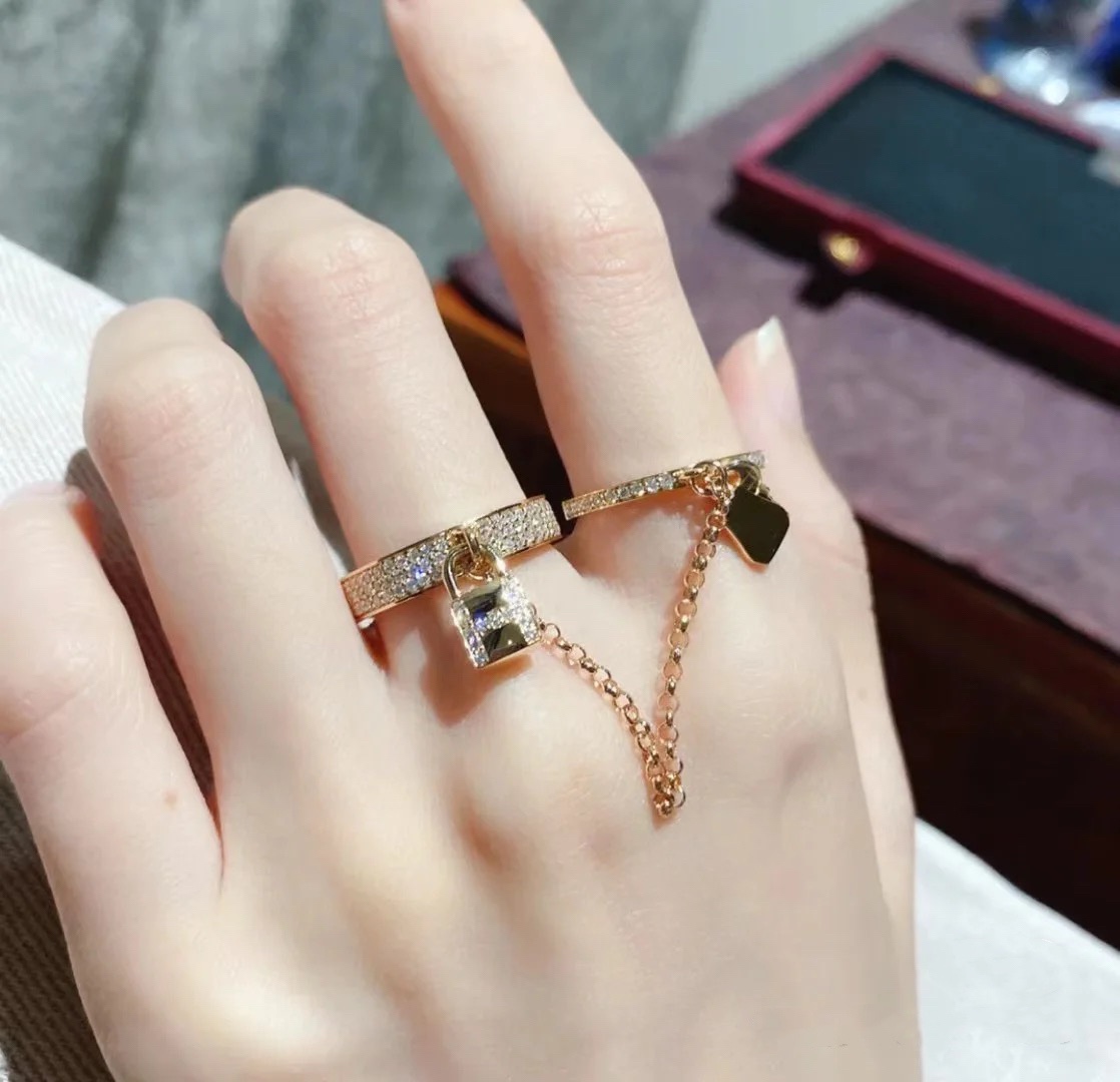 Replica Hermes Double Finger Key and Lock Ring