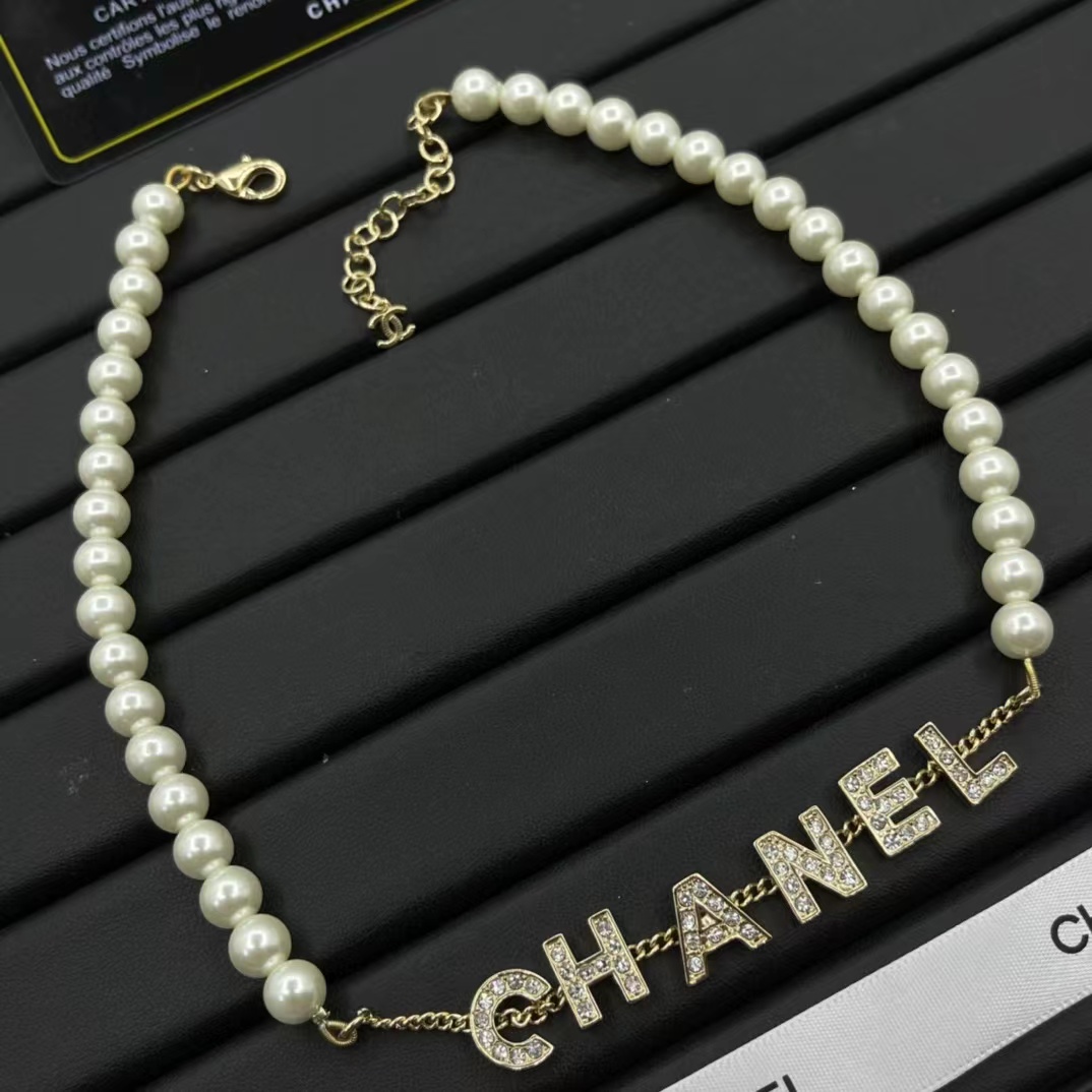 Replica Chanel Letter Pednant Pearl Chain Necklace