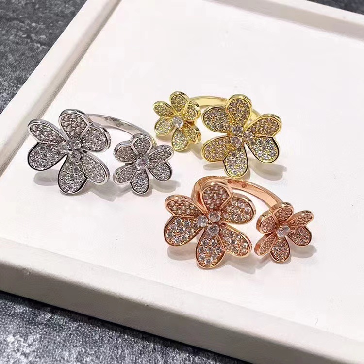 Replica Van Cleef & Arpels Four Leaf Clover Ring