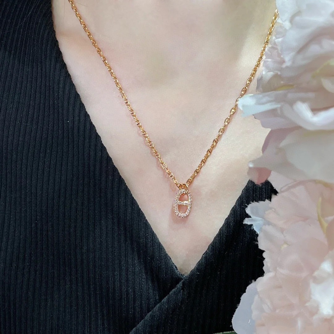 Replica Hermes Pig Nose Pendant Necklace