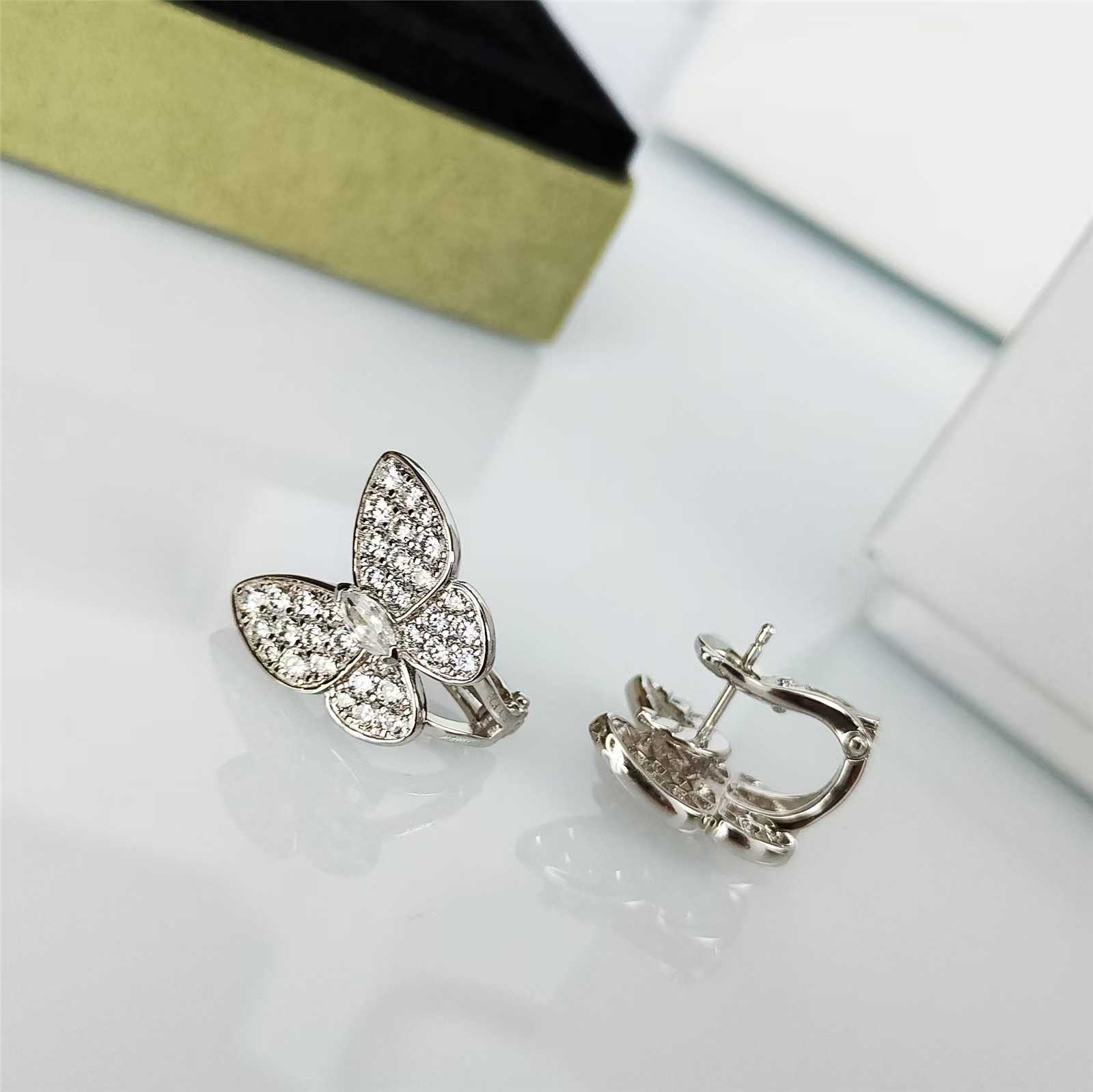 Replica Van Cleef & Arpels Two Butterfly Earrings