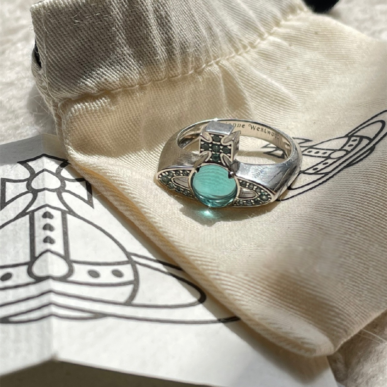 Replica Vivienne Westwood Lake Blue Lucky Bead Saturn Ring