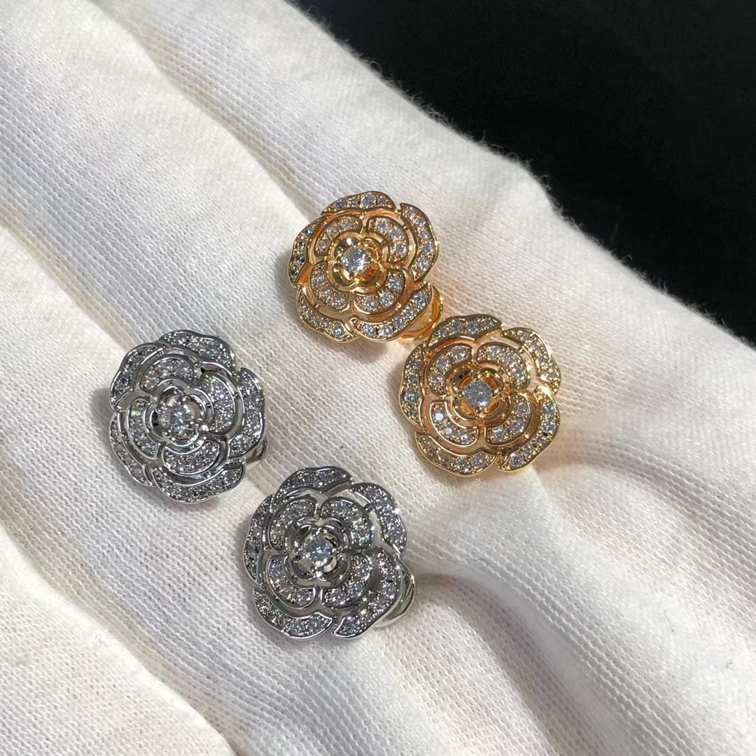 Replica Chanel Diamond Camellia Stud Earrings