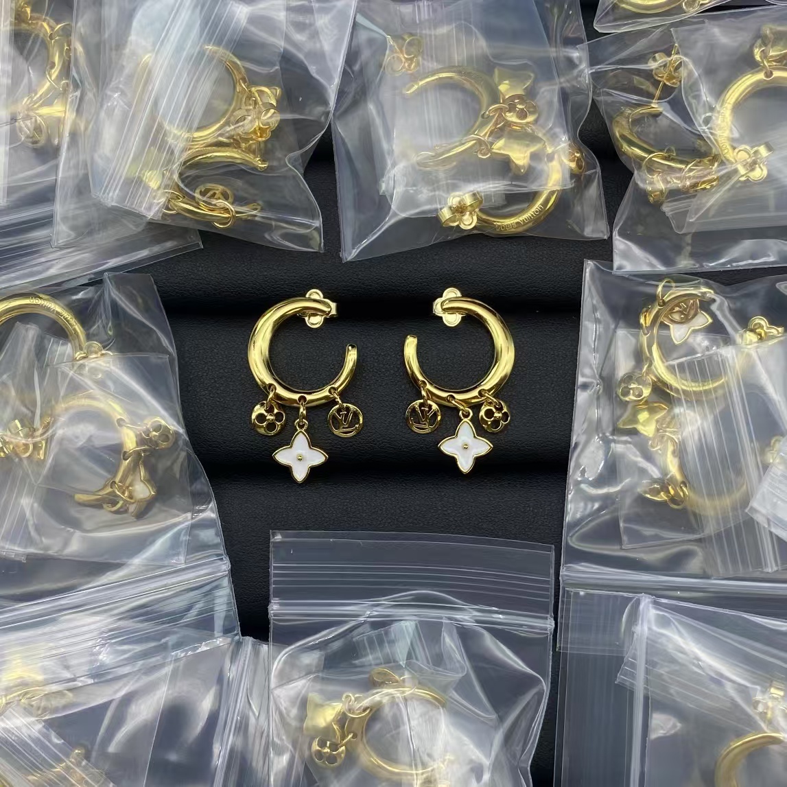 Replica Louis Vuitton Charms Drop Earrings