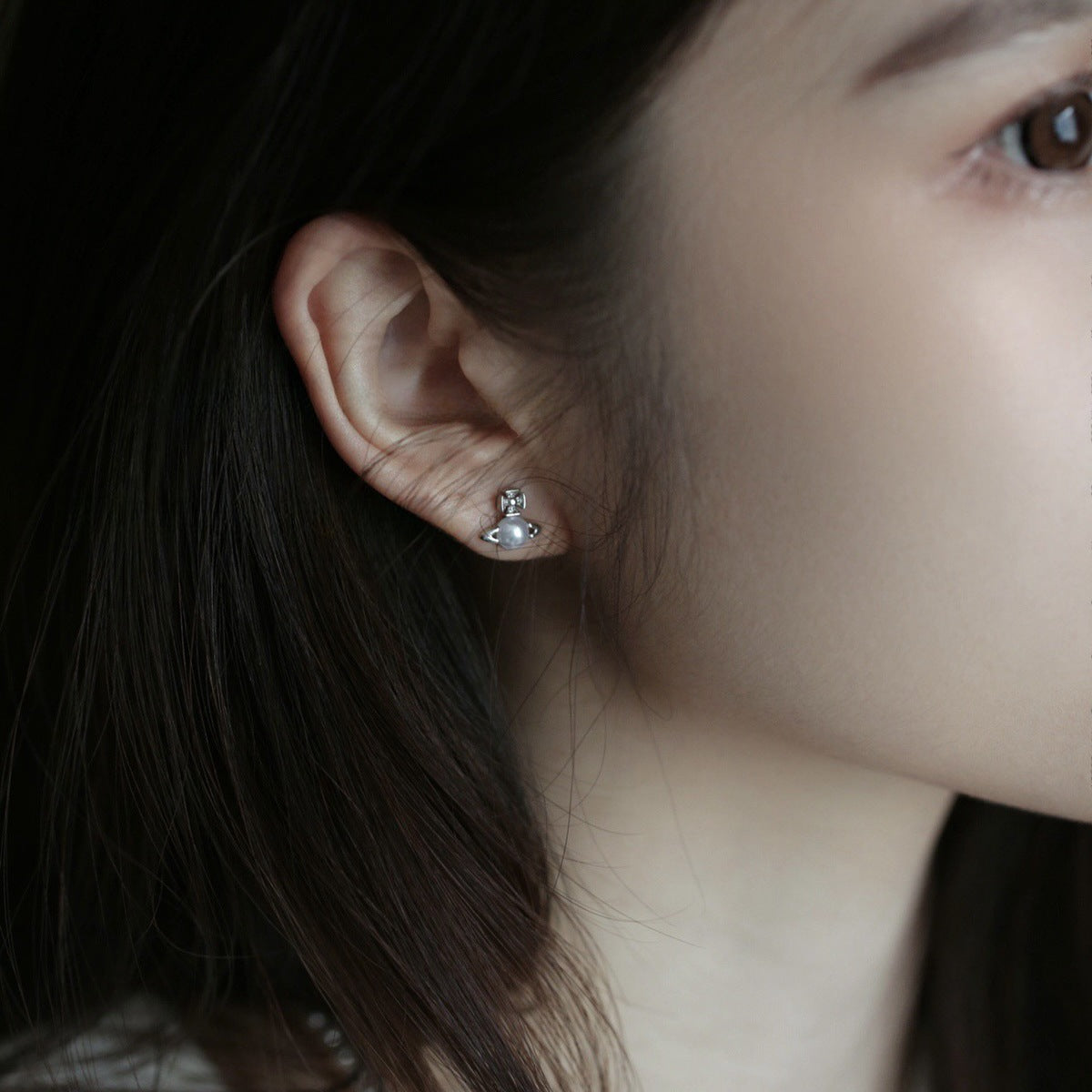 Replica Vivienne Westwood Pearl Stud Saturn Earrings