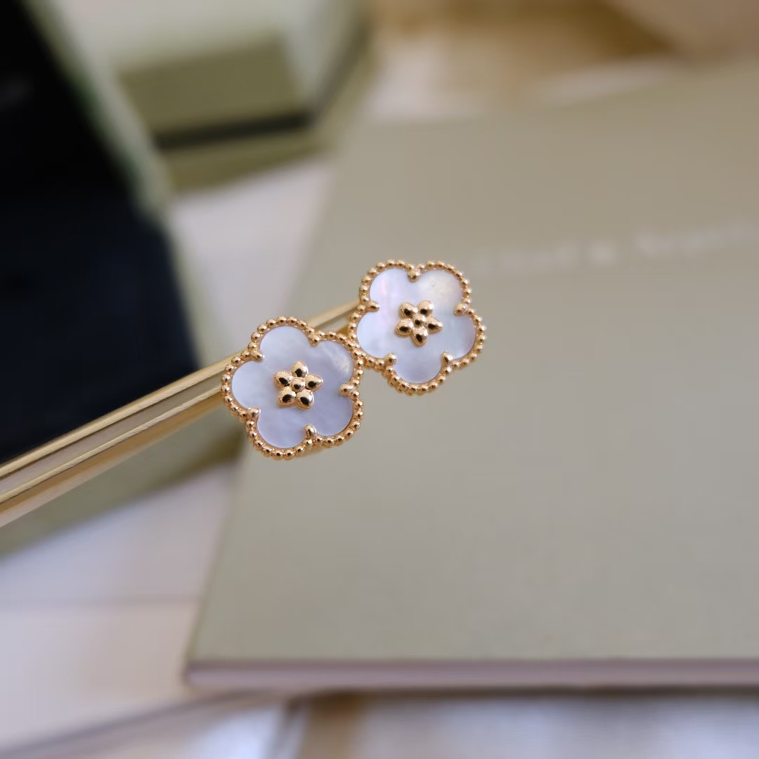 replica Van Cleef & Arpels Lucky Spring Earrings, Plum Blossom