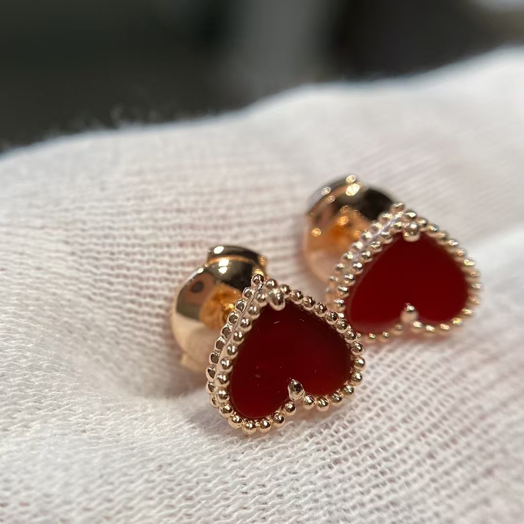 Replica Van Cleef & Arpels Heart Stud Earrings