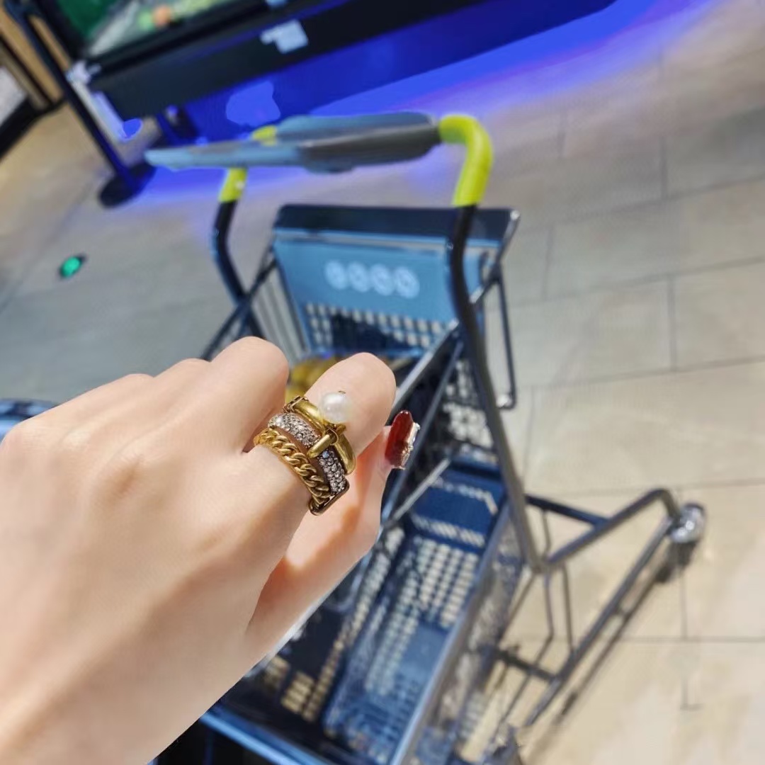 Replica JADIOR 3 Layers Pearl Dangle Ring