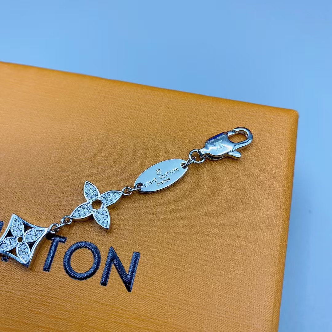 Replica Louis Vuitton LV Letters Bracelet