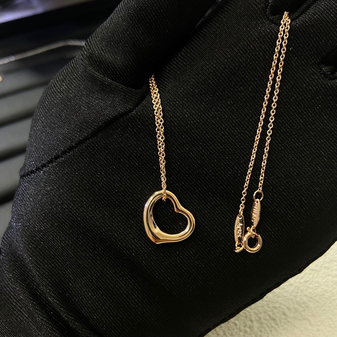 Replica Tiffany Classic Love Heart Pendant Necklace