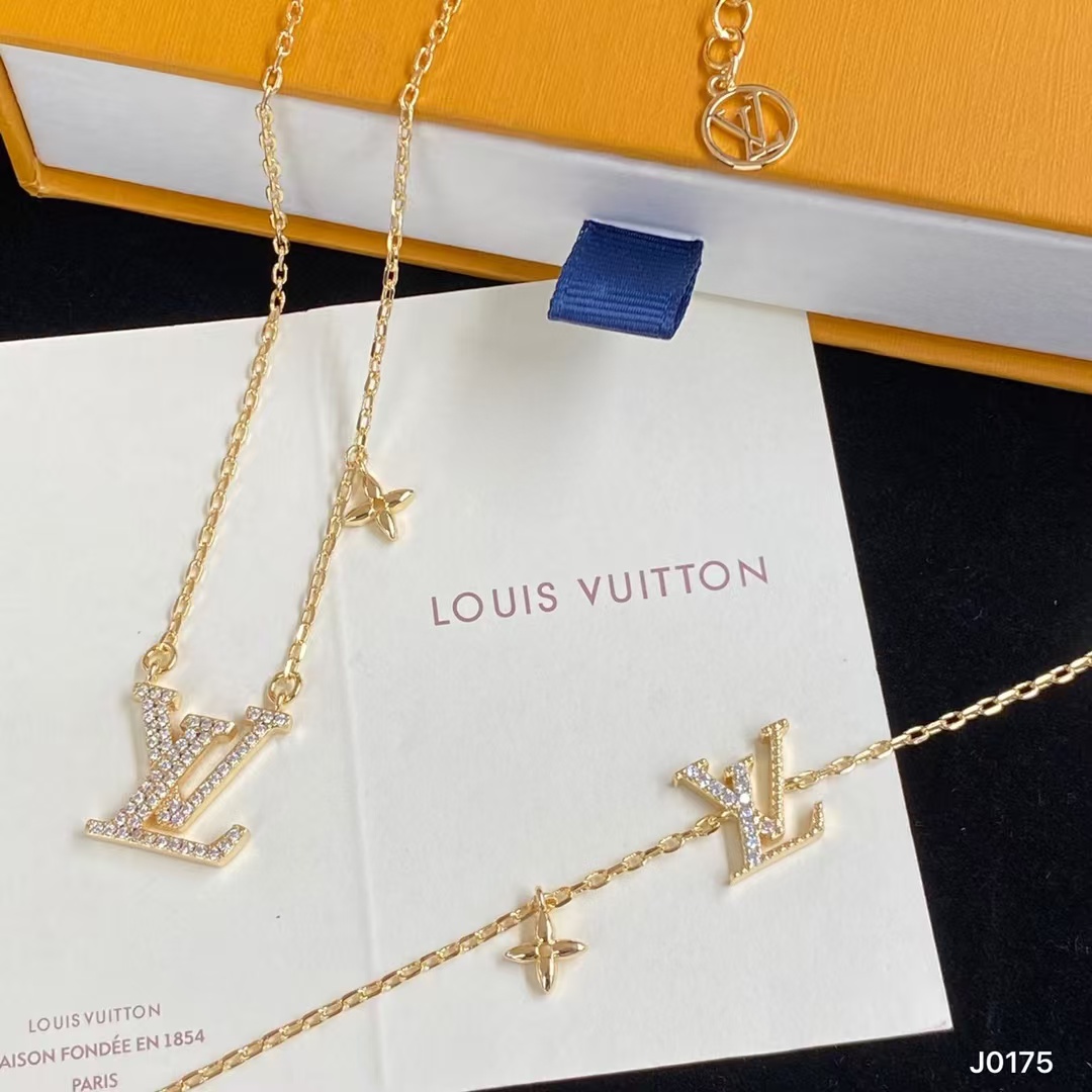 Replica Louis Vuitton Diamond LV Letters Bracelet