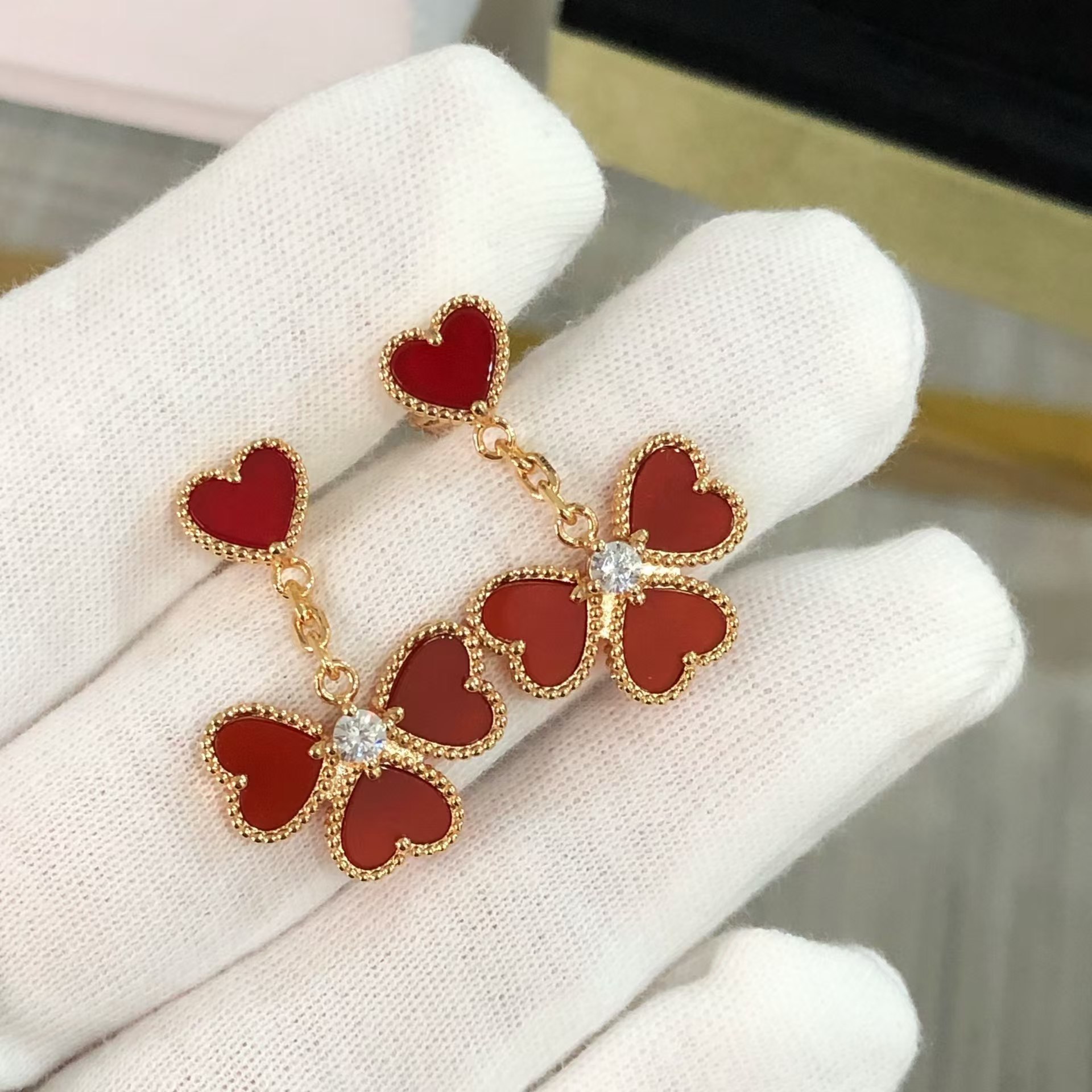 Replica Van Cleef & Arpels Sweet Hearts Earrings