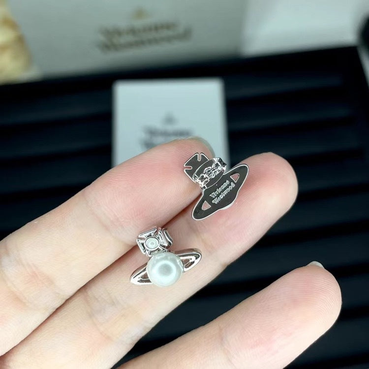 Replica Vivienne Westwood Pearl Stud Saturn Earrings