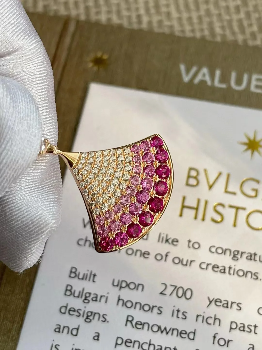 Replica Bvlgari Divas' Dream Necklace