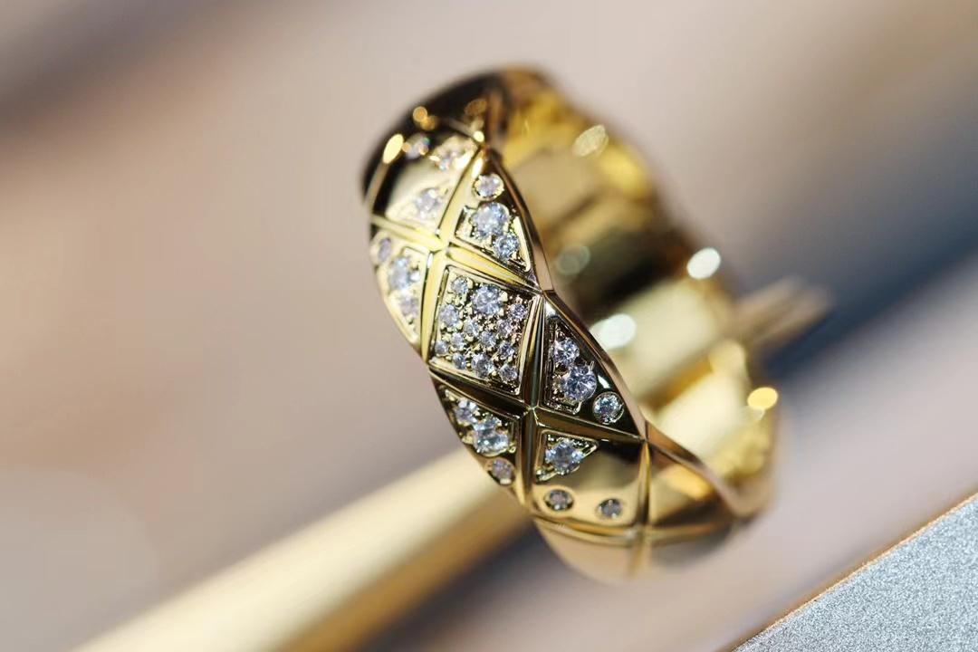 Replica Chanel Rose Gold Crush Ring