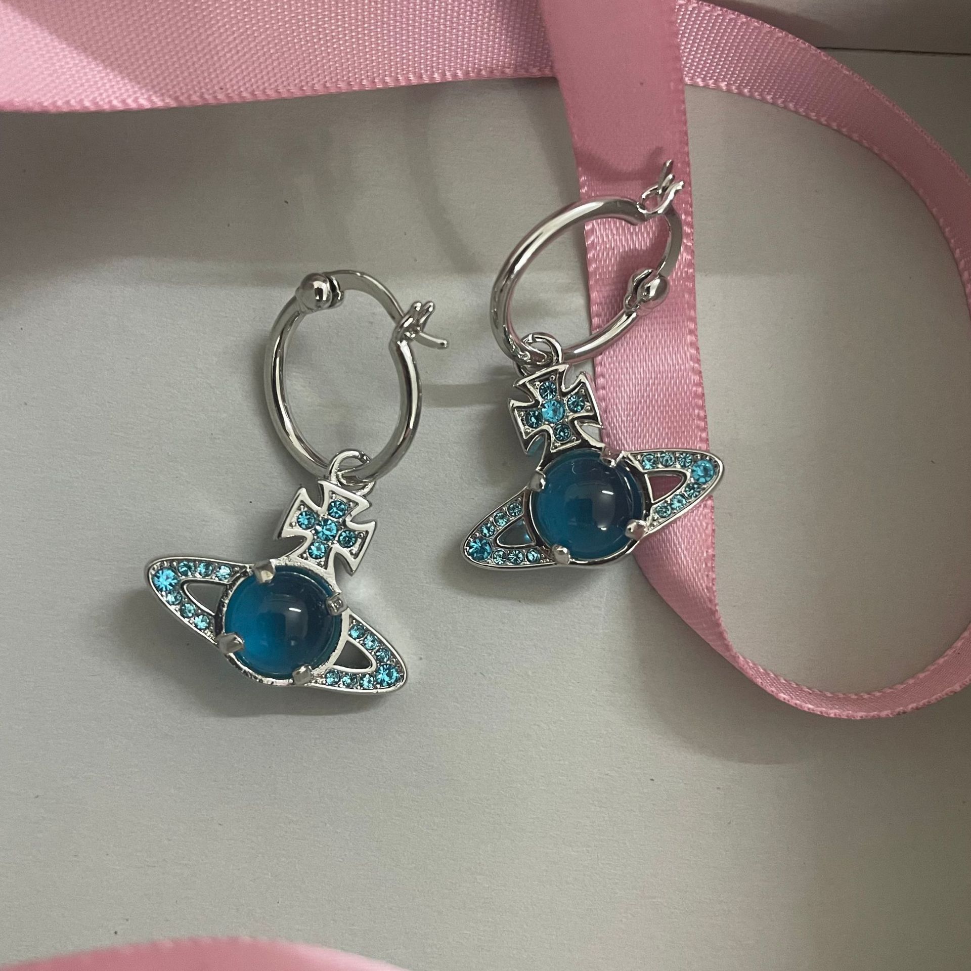 Replica Vivienne Westwood Blue Green Lucky Bead Saturn Earrings