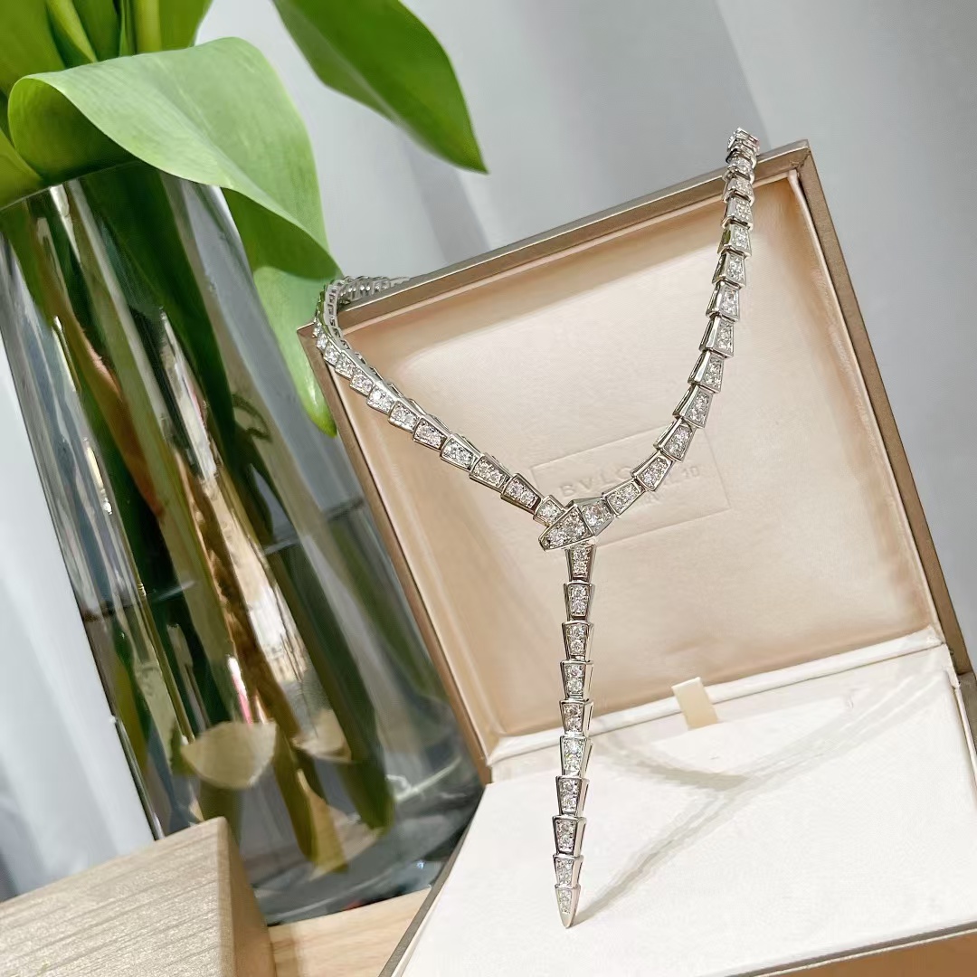 Replica Bvlgari Serpenti Viper Necklace - Full Diamond