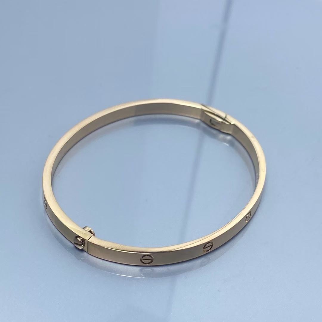 Replica Cartier LOVE Bracelet - No Diamond