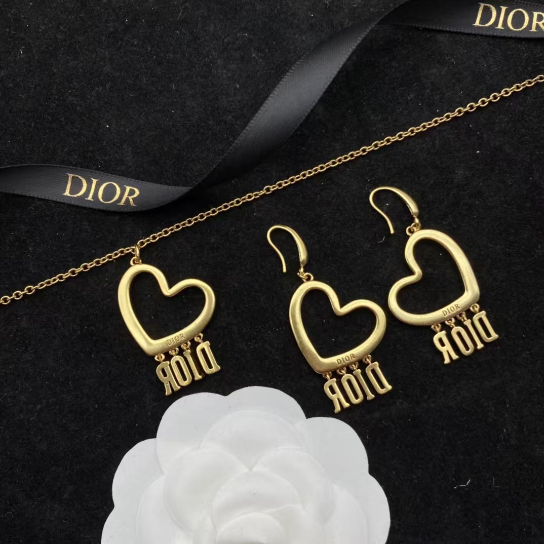 Replica Dior Letters Heart Necklace and Earrings