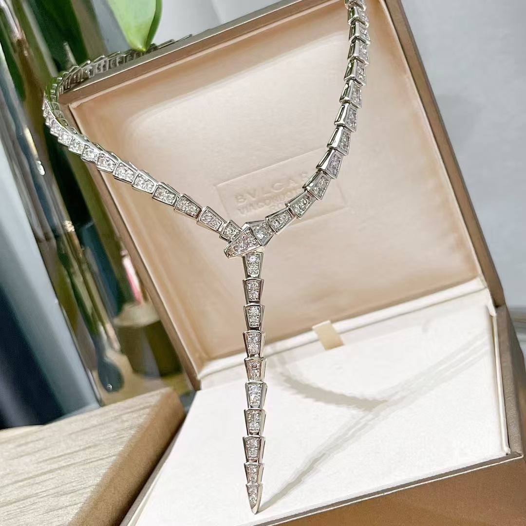 Replica Bvlgari Serpenti Viper Necklace - Full Diamond