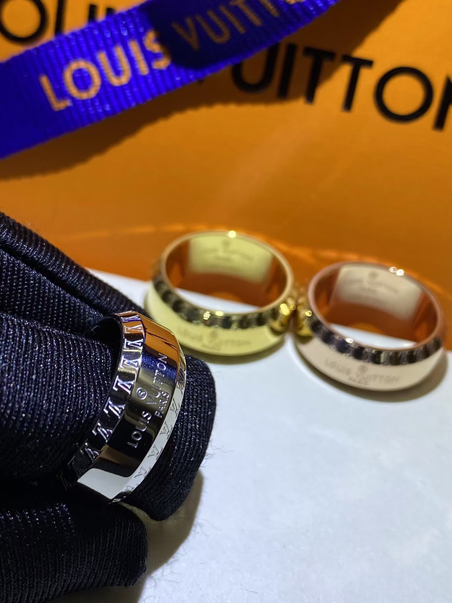 Replica Louis Vuitton Wide Ring for Men