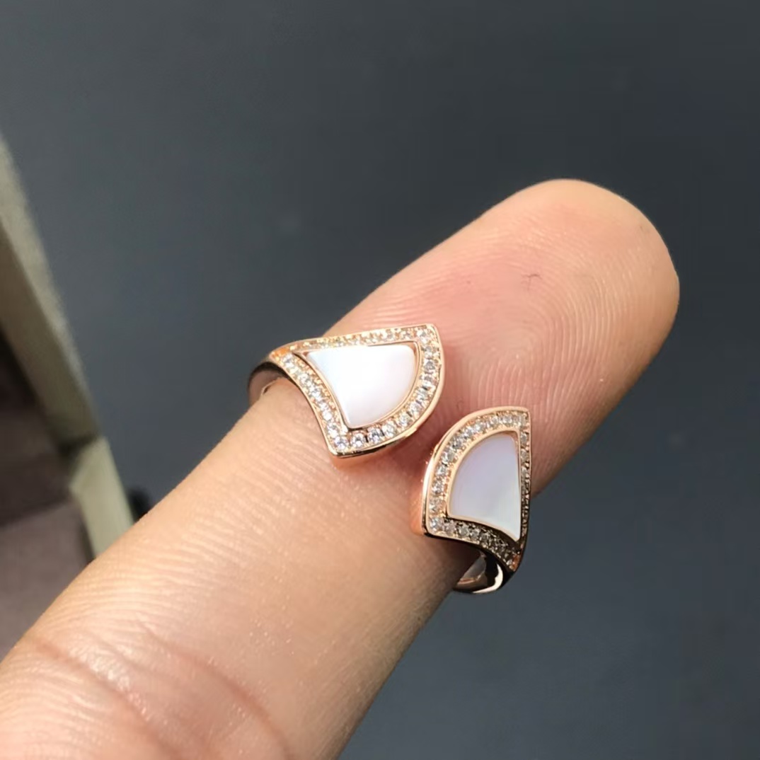 Replica Bvlgari Divas’ Dream Ring