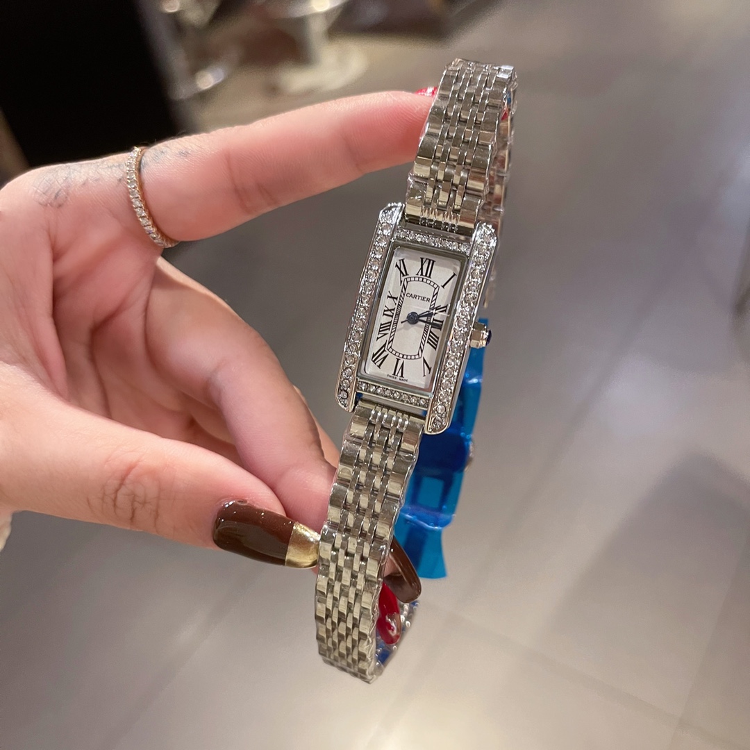 Replica Cartier Small Women Classic Watch