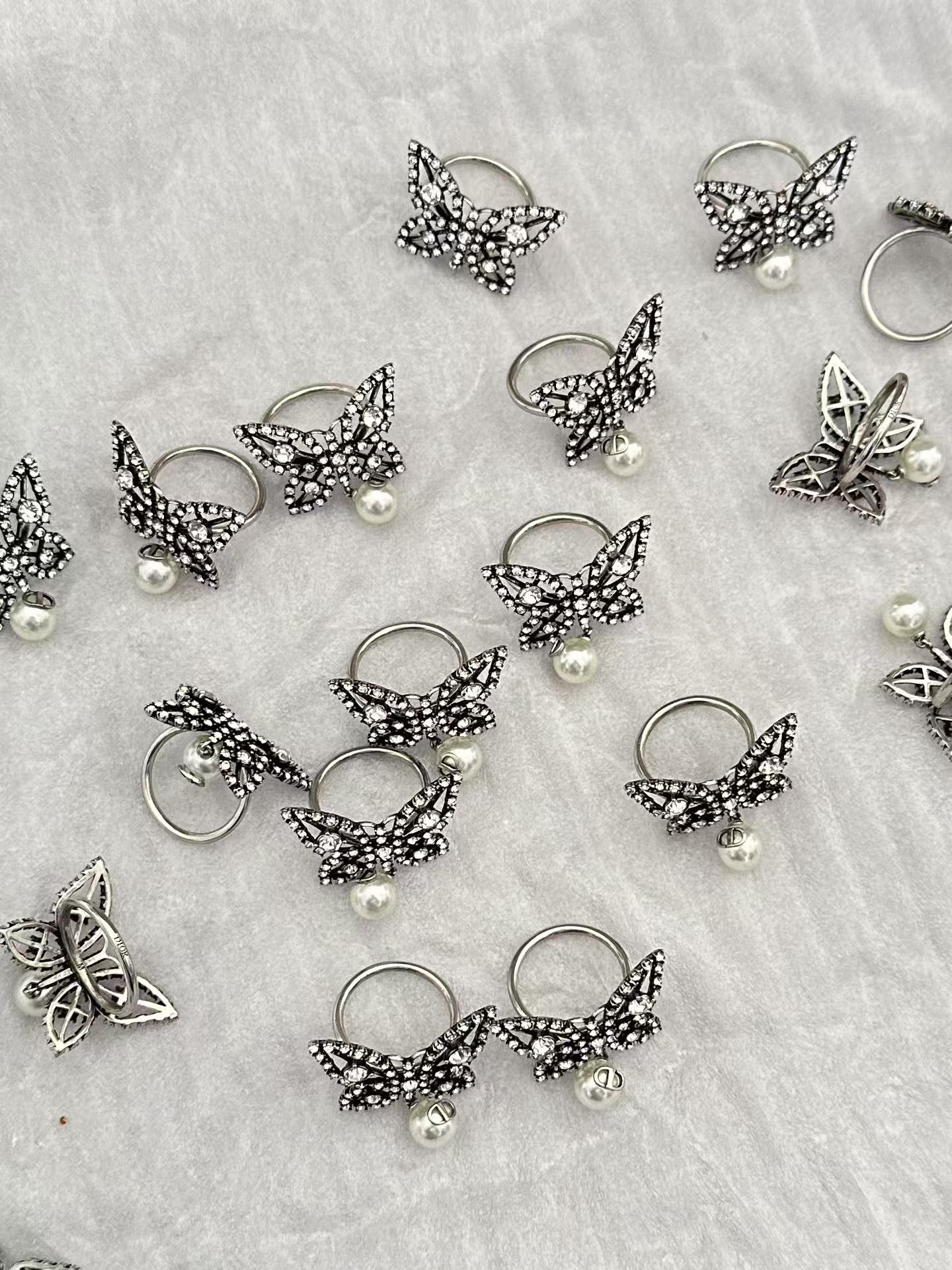 Replica Dior Butterfly Pearl Dangle Ring
