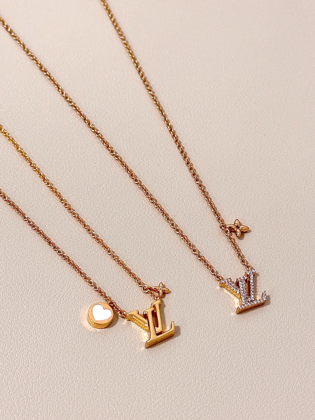 Replica Louis Vuitton LV Letter Pendant Necklaces
