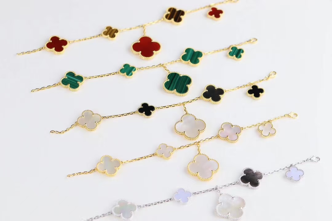 replica Van Cleef & Arpels Magic Alhambra Bracelet 5 Motifs