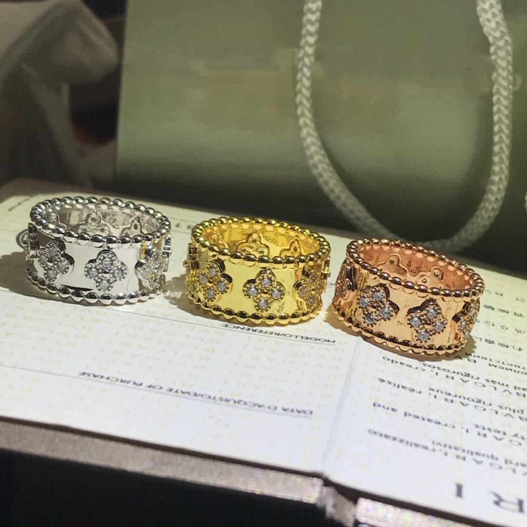 Replica Van Cleef & Arpels Wide Four Leaf Clover Ring