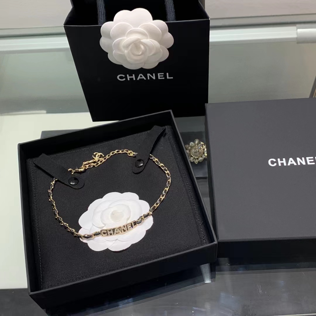 Replica Chanel Leather Cuban Chain Choker Necklace