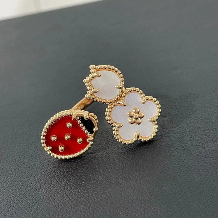 Replica Van Cleef & Arpels Flower and Ladybug Ring