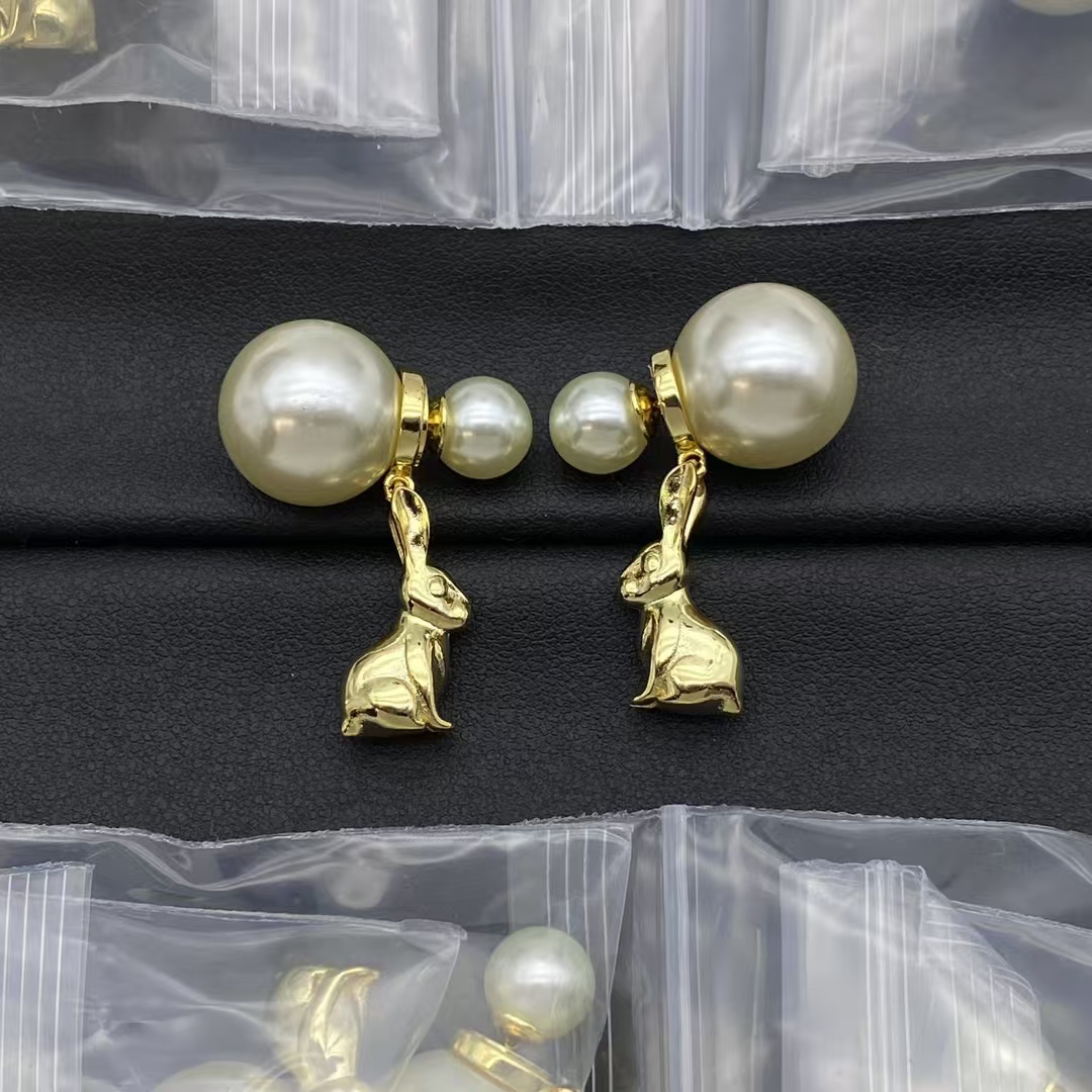 Replica Dior Pearl Earrings with Rabbit Dangle