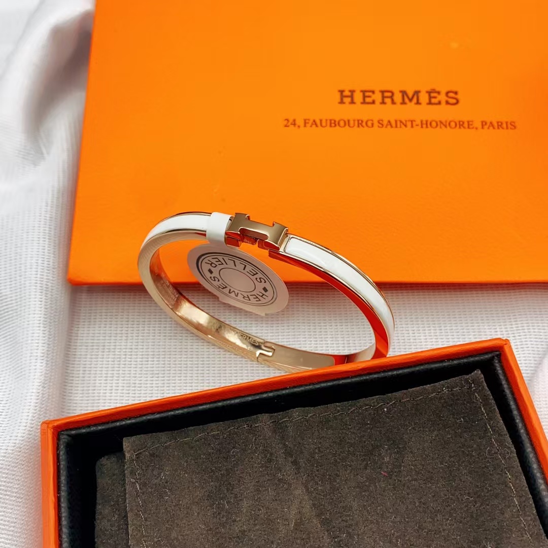 Replica Hermes H White Enamel Bracelet