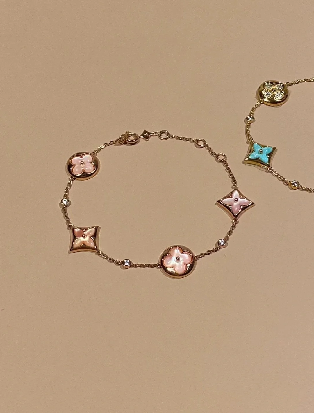 Replica Louis Vuitton Color Blossom Star Sun Bracelet