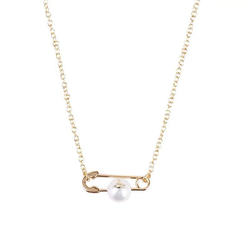Replica Vivienne Westwood Paperclip With A Pearl Pendant Necklace