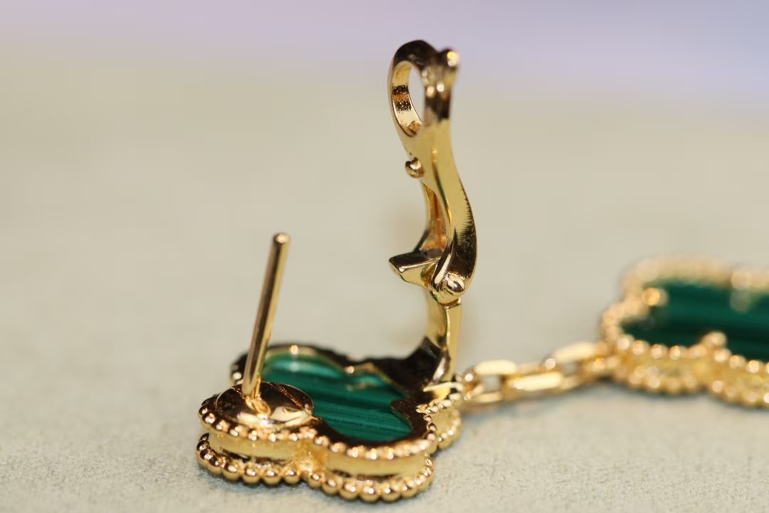Replica Van Cleef & Arpels Magic Alhambra Earrings 3 Motifs
