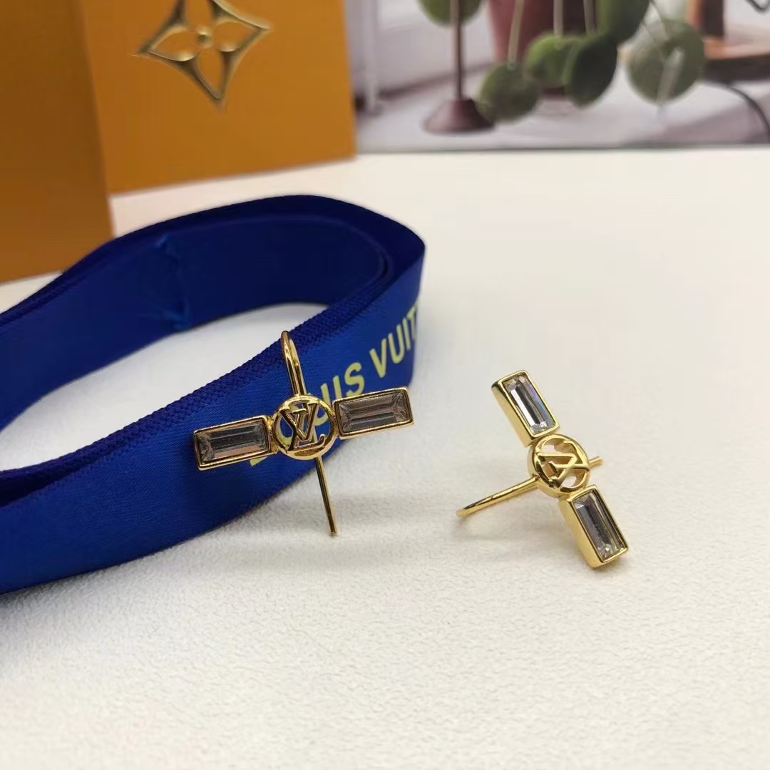 Replica Louis Vuitton Hook Stud Earrings