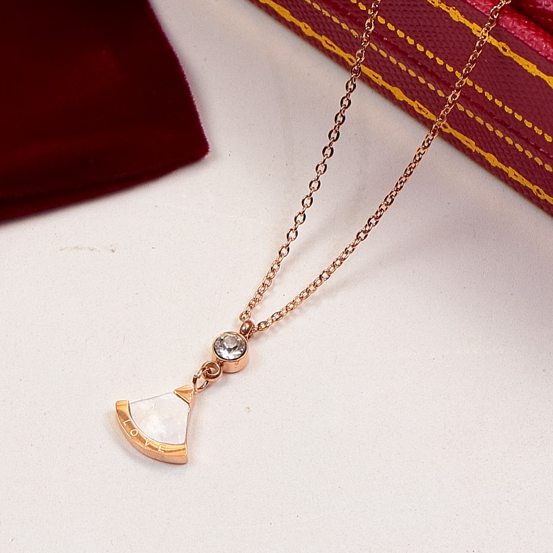 Replica Cartier dynamic little fan necklace popular clavicle chain