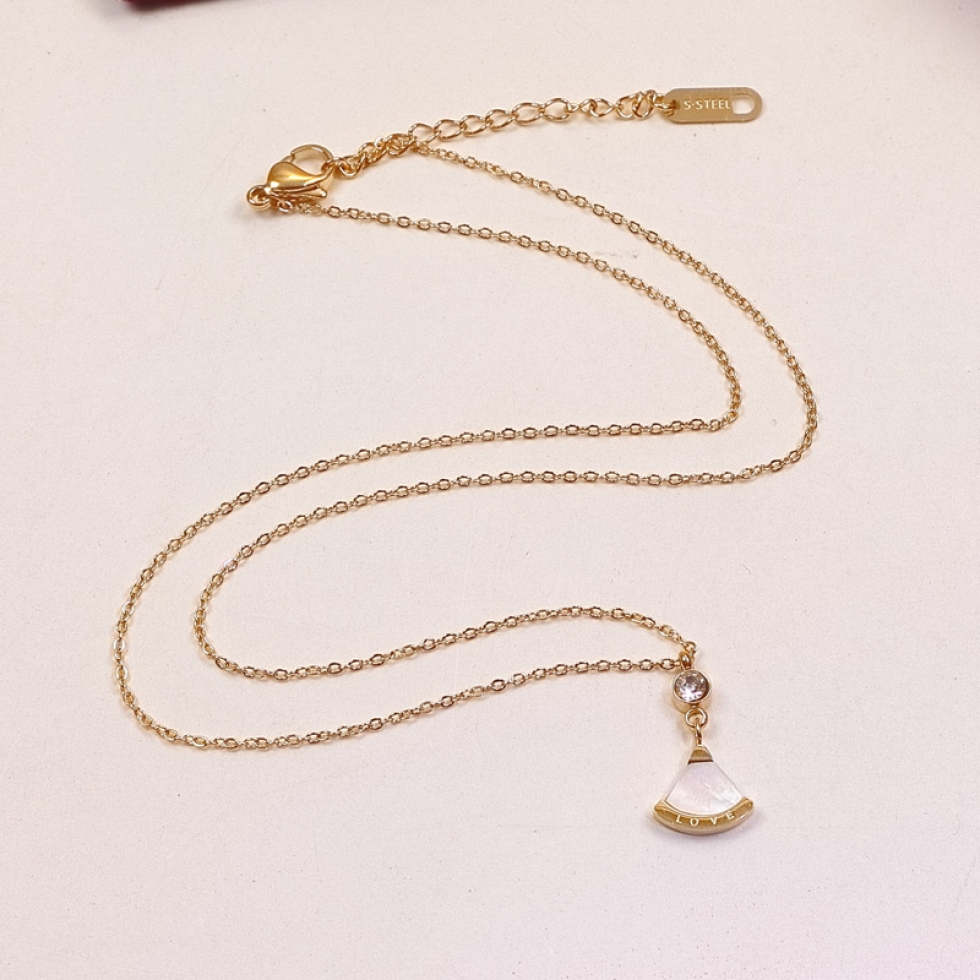 Replica Cartier dynamic little fan necklace popular clavicle chain