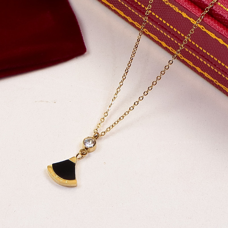 Replica Cartier dynamic little fan necklace popular clavicle chain