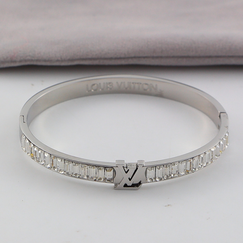 Replica LV full diamond bracelet classic European and American fashion new titanium steel bracelet couple accessories