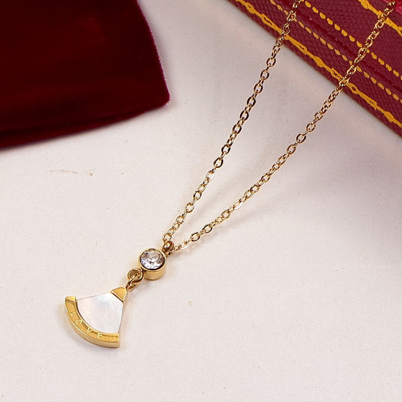 Replica Cartier dynamic little fan necklace popular clavicle chain