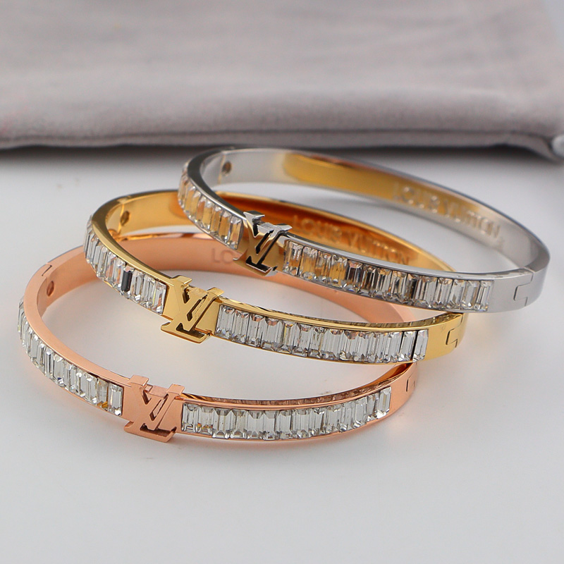 Replica LV full diamond bracelet classic European and American fashion new titanium steel bracelet couple accessories